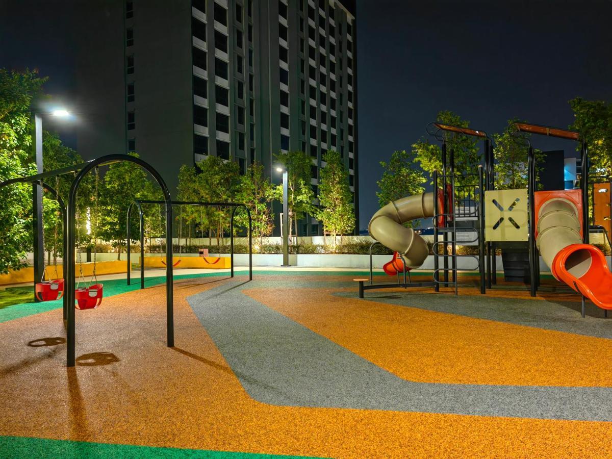 Alanis Residences Klia Kota Warisan Sepang By Dreamstay エクステリア 写真