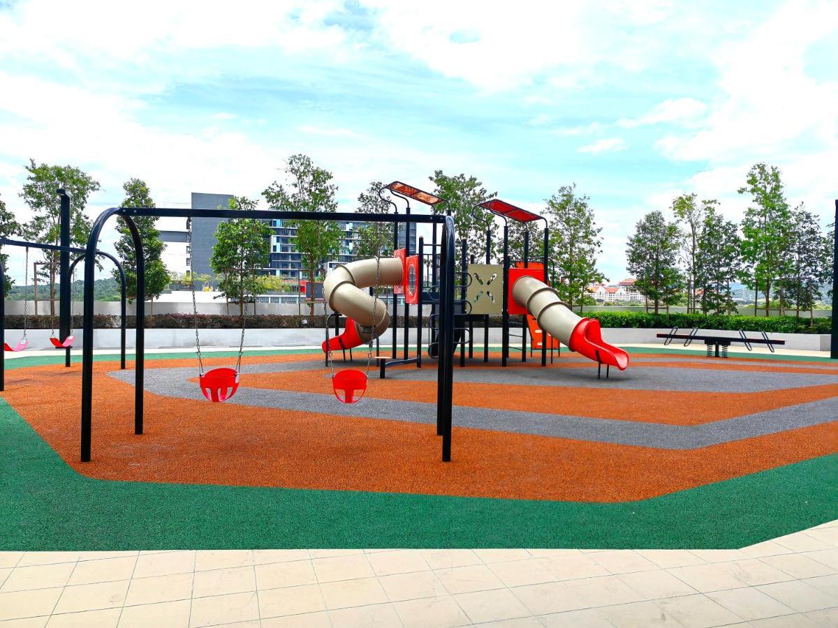 Alanis Residences Klia Kota Warisan Sepang By Dreamstay エクステリア 写真