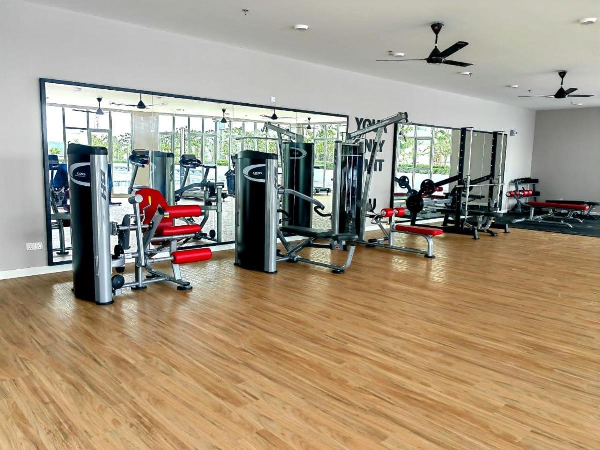 Alanis Residences Klia Kota Warisan Sepang By Dreamstay エクステリア 写真